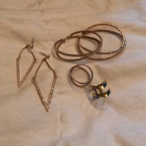 Gold jewelry set